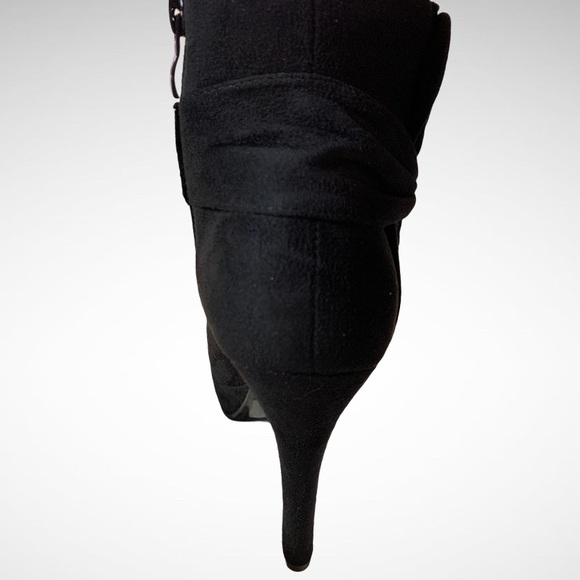 Black Faux Suede Side Bow Heel Ankle Bootie Boots NWT - Picture 8 of 9